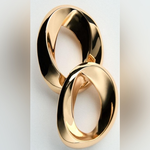 Zara circular piece earring NWT ✨😍😍 - Picture 1 of 8